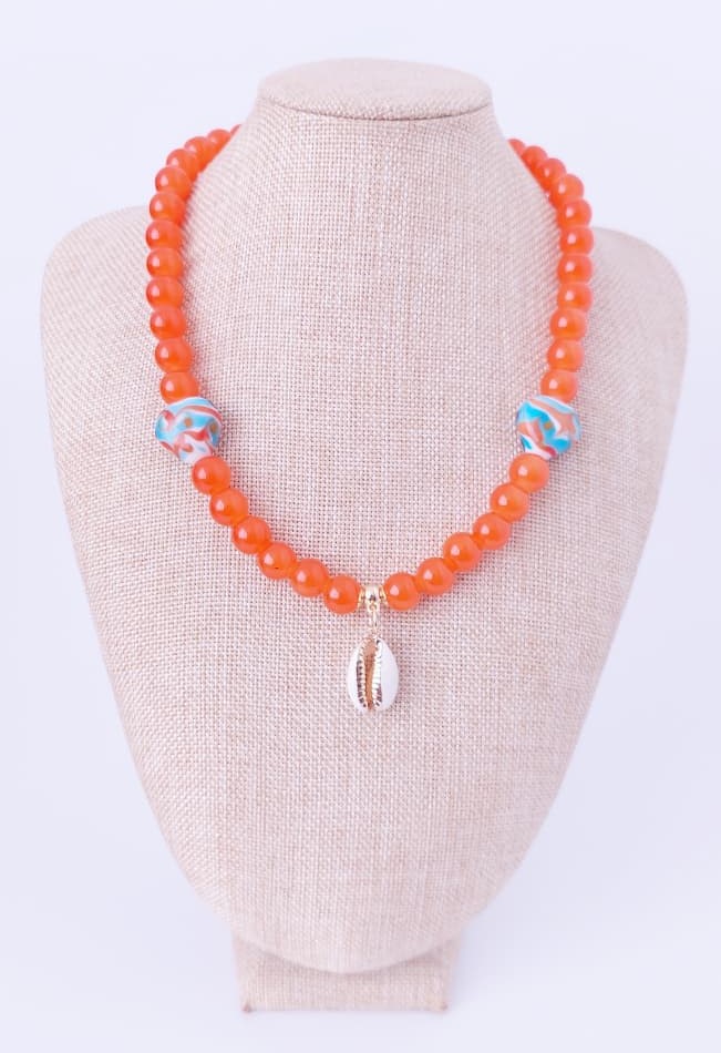 Collares